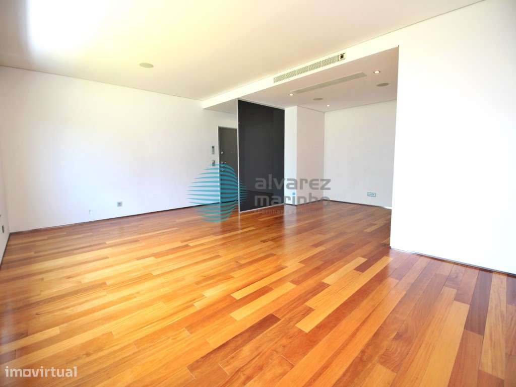 Apartamento T3 na zona de Avenidas Novas/Lisboa - Grande imagem: 4/51