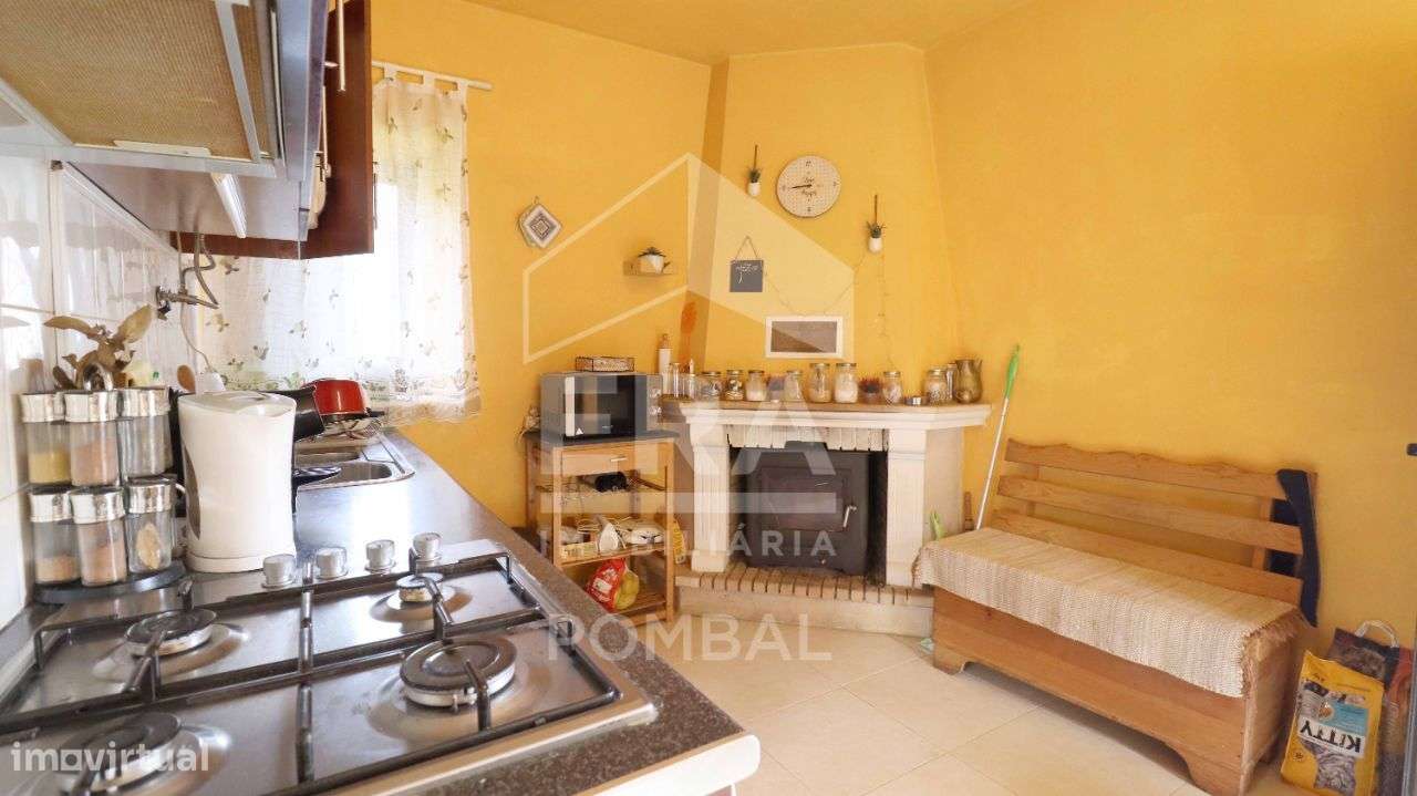 Moradia T4 inseridas num terreno com 27.495m2-7