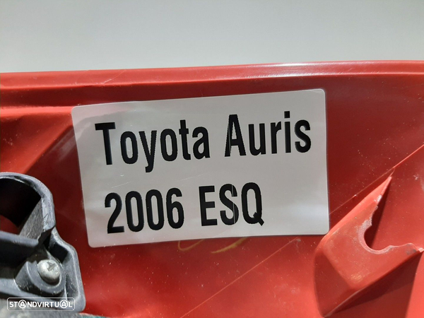 Farolim Stop Esq Toyota Auris (_E15_) - 4
