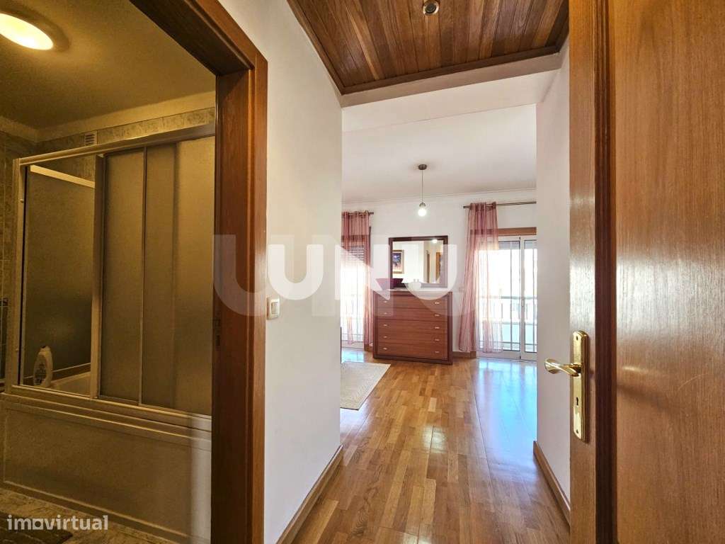 Moradia em Banda T5 - A 5 Minutos do Centro da Cidade de Viseu-20