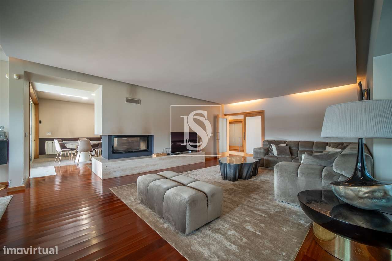 Exclusiva Moradia T4+1 c/ Piscina Aquecida e mais de 380 m²-7