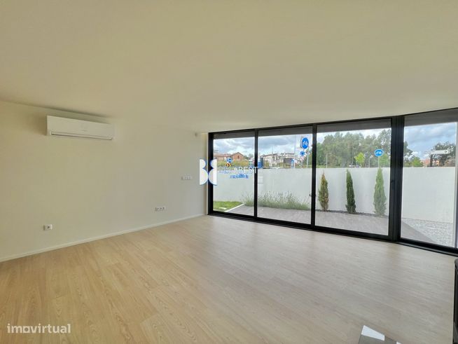 MORADIA INDIVIDUAL DE LUXO T3, DUAS SUITES, NOVA, CONCLUIDA,NA TROFA-7