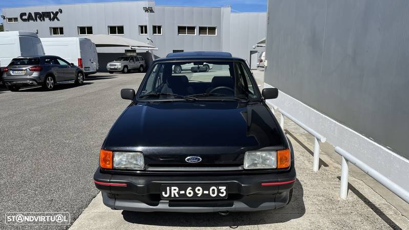 Ford Fiesta XR2 - 9