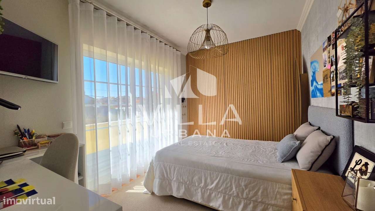 Moradia Isolada T4 com Cave, Sub-cave e Jardim | Charneca da Caparica-18