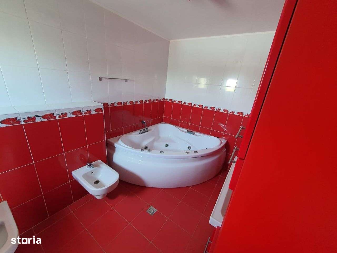 Vila de lux pentru petreceri, evenimente, majorate, onomastice,cununii - Imagine principală: 5/8