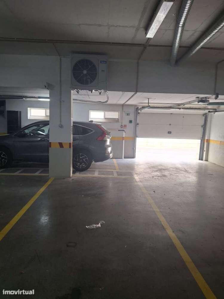 Parque das Nações - Lugar de Estacionamento - Grande imagem: 2/4