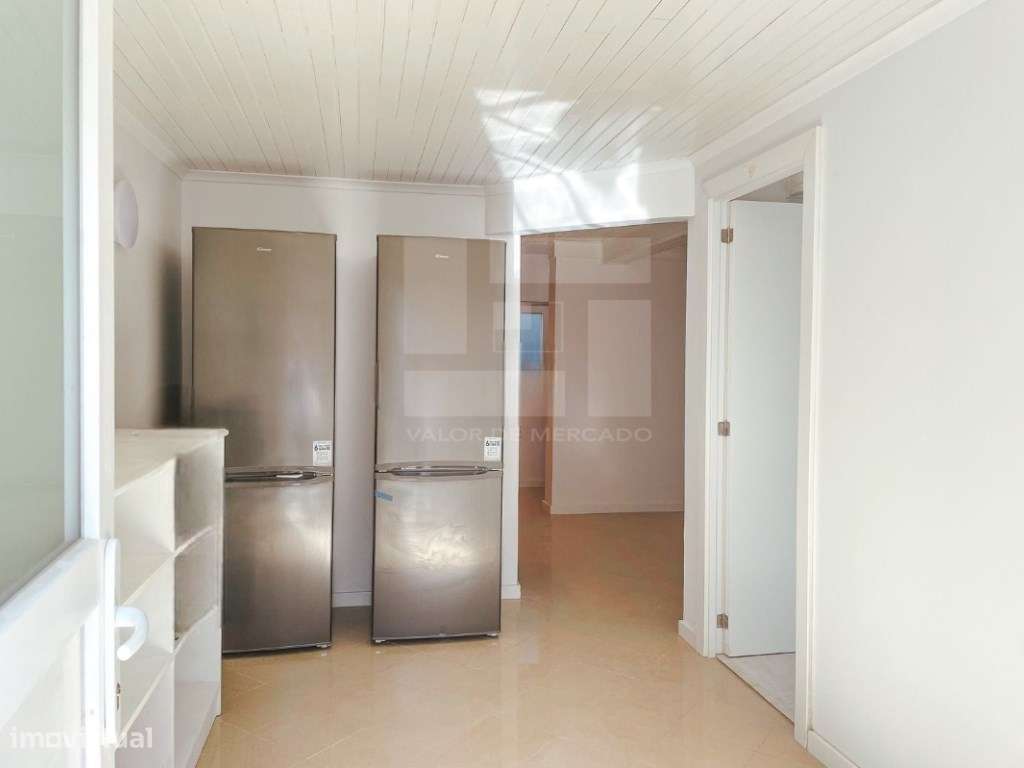 2 MORADIAS REMODELADAS COM 2 PISOS, VENDIDAS EM CONJUNTO - Grande imagem: 5/11