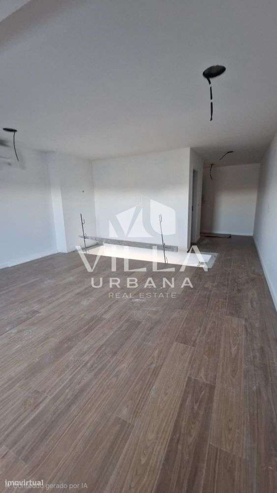 Apartamento T3+1 Duplex em Vale Milhaços-14