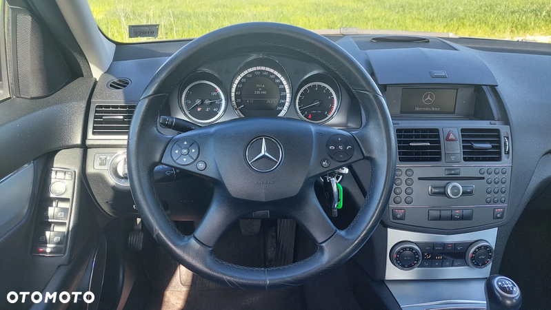 Mercedes-Benz Klasa C 180 K BlueEff Avantgarde - 20
