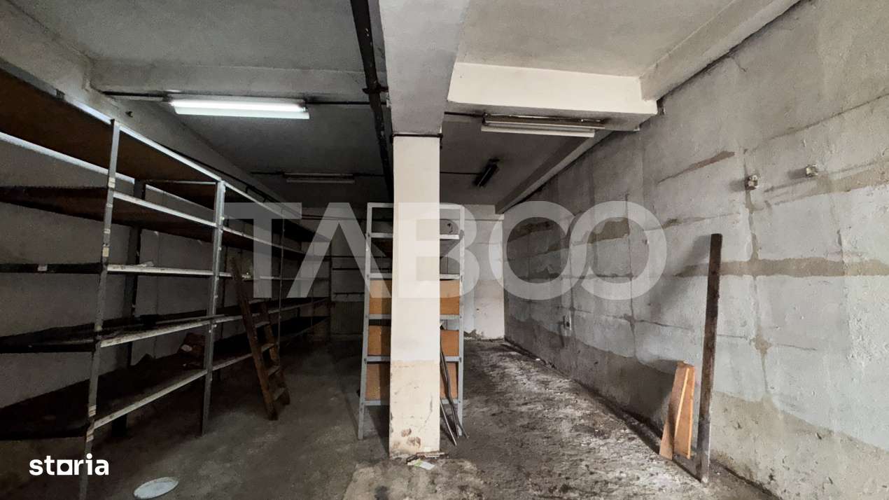Spatiu pentru depozitare magazinare de inchiriat cu birou 102mpu Sibiu - Imagine principală: 2/3