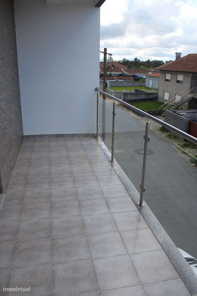 Apartamento T3 Parada de Cima-11