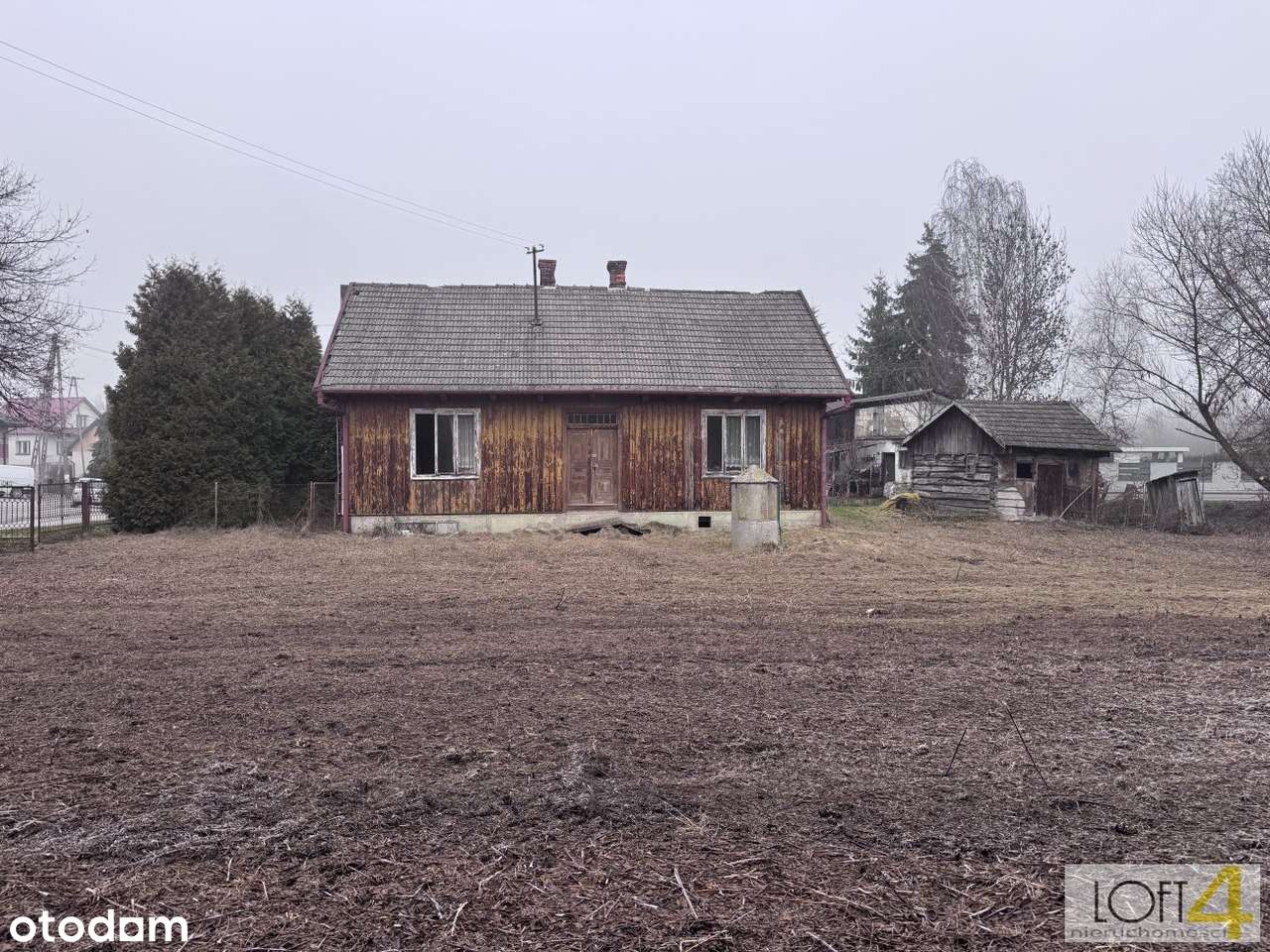 Drewniany dom z duszą na 17-arowej działce-6