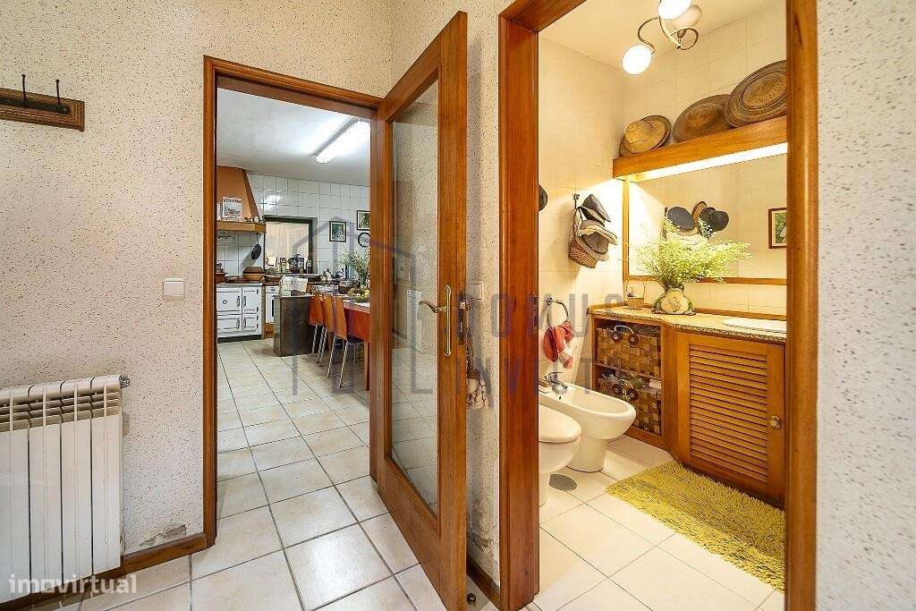 Quinta em Pedroso, Vila Nova de Gaia, com 40 mil metros quadrados.-20