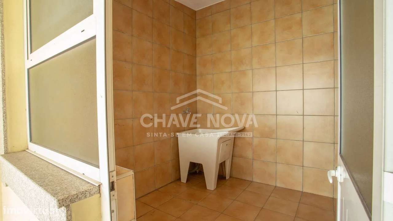 Moradia Geminada V3 c/ Jardim em Rio Meão-31