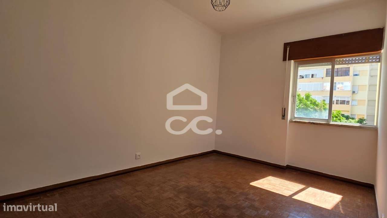 T3 na Praça do Brasil, Setúbal — Pronto a Habitar-16