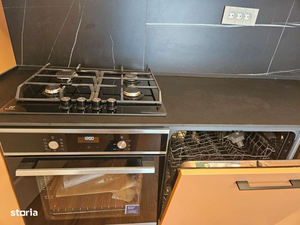 Unirii- Alongside Unirii Fountains, 2 camere -104mp - Imagine principală: 4/13