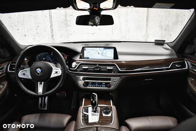 BMW Seria 7 740d xDrive mHEV sport - 8