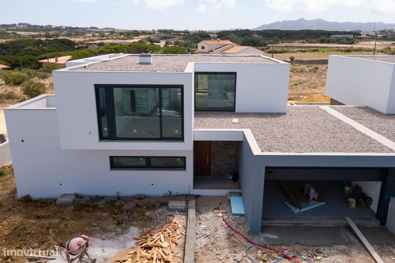 Moradia Geminada T4 com piscina, Fontanelas, Sintra - Grande imagem: 4/27