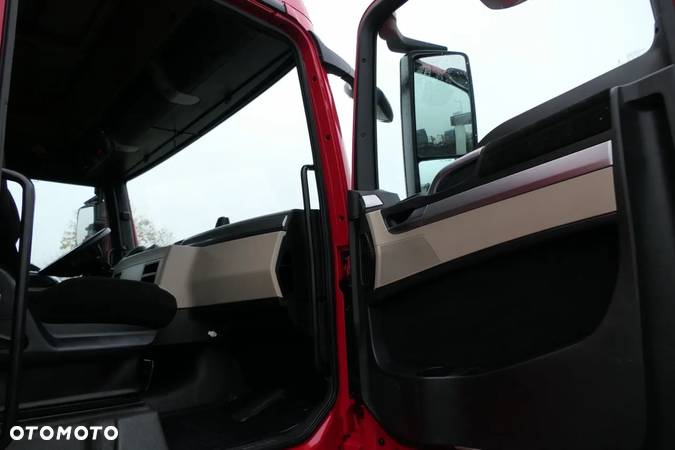 MAN TGX 18.460 / XLX / ZBIORNIKI 1400 L / NAVI / EURO 6 / 2019 R / POLSKI SALON / - 34