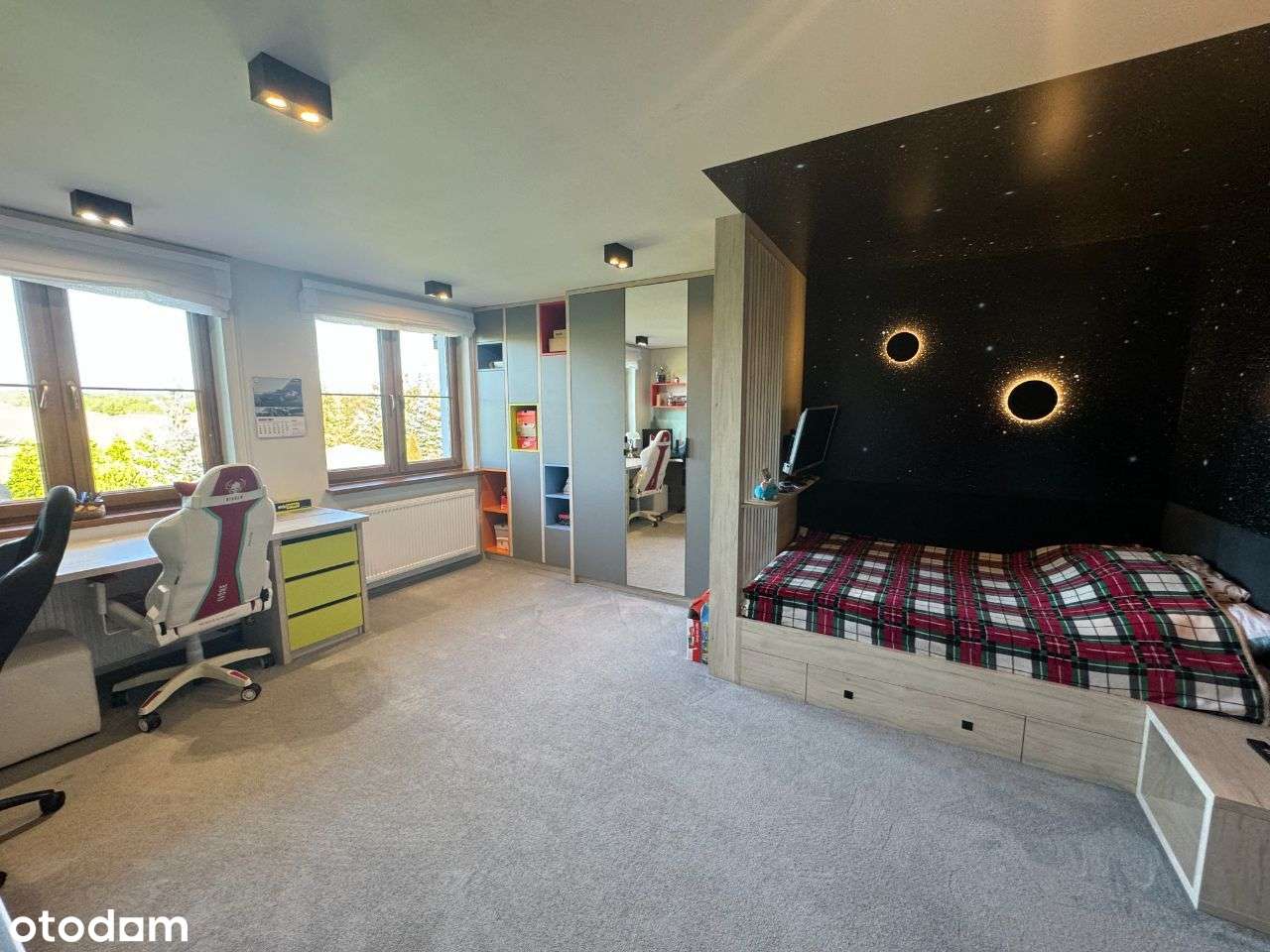 Przestronny dom jednorodzinny z garażem!-16