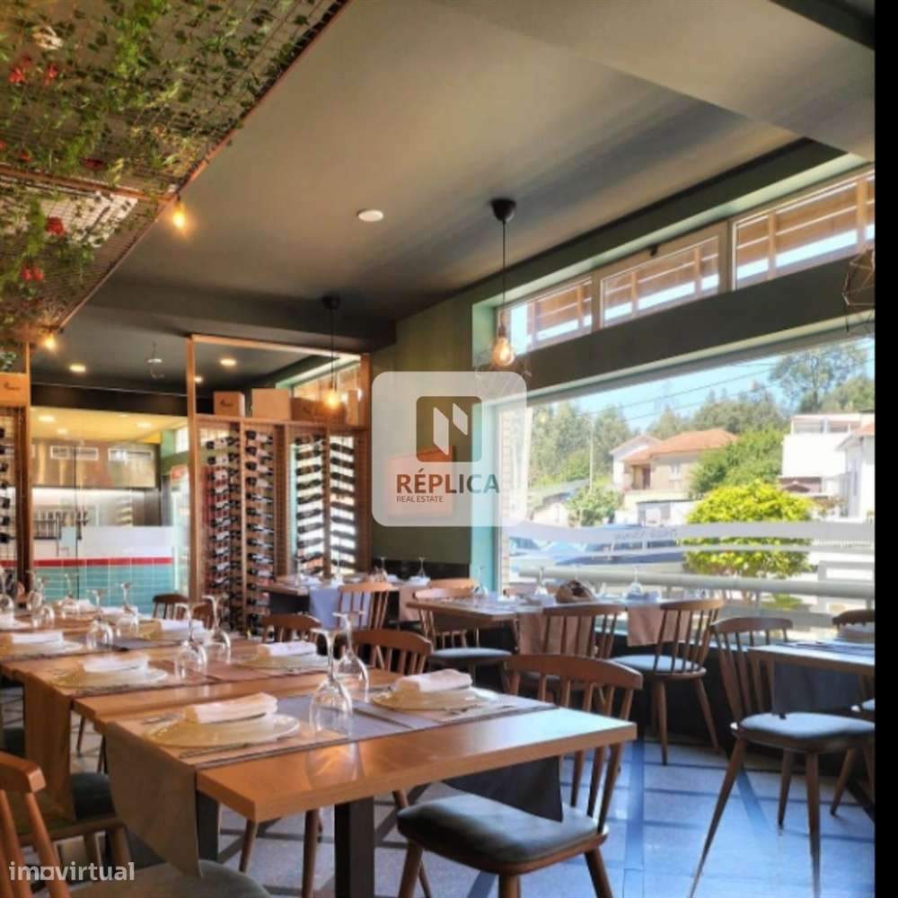 Restaurante Renovado com Espaço Generoso - Grande imagem: 4/14