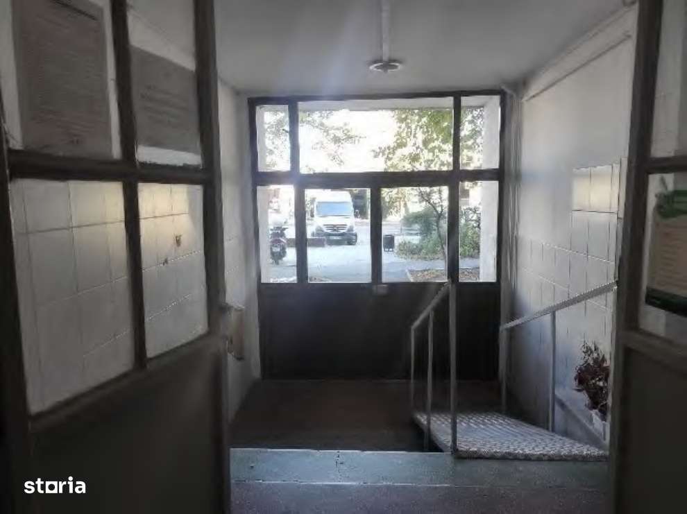 COTA 3/8 din apartament 3 camere bdul Uverturii-3