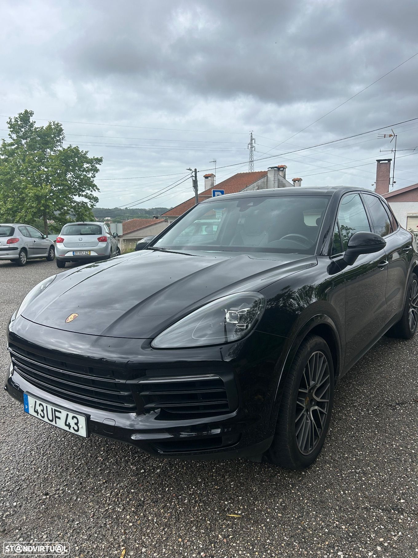 Porsche Cayenne - 1