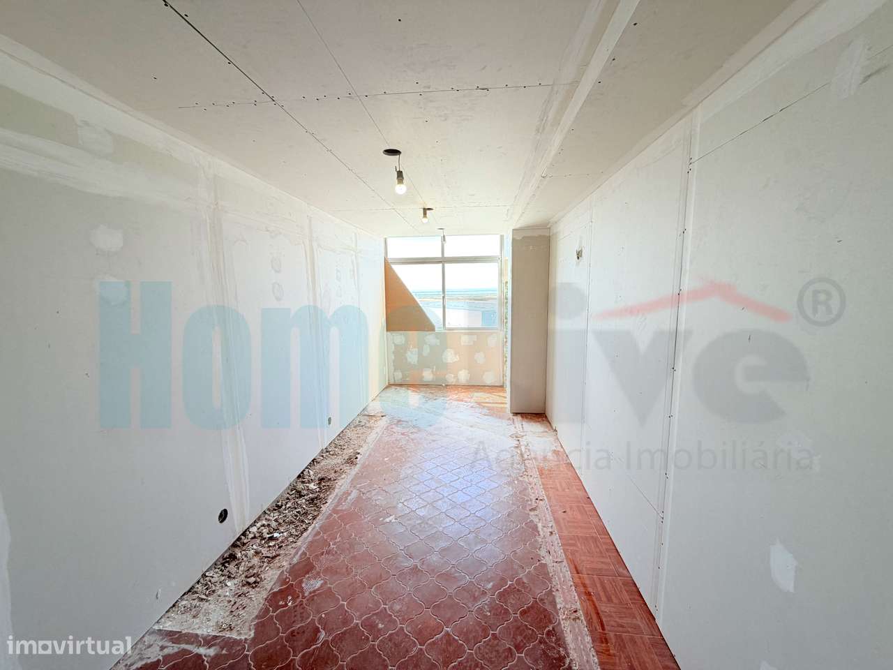 Apartamento T3 Totalmente Renovado | Vista de Rio | Forte da Casa-5
