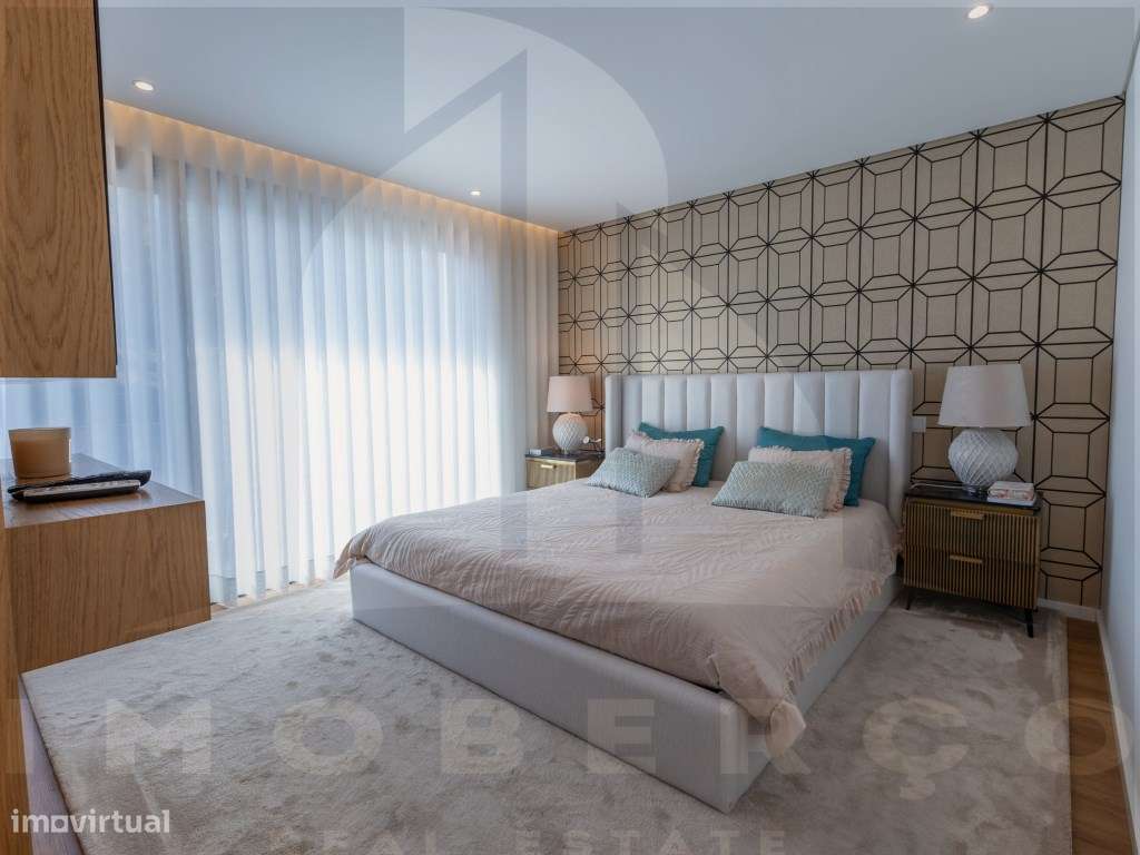 Moradia T3 de Luxo em Creixomil - Como Nova-37