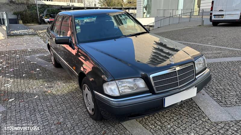 Mercedes-Benz C 200 D Elegance - 13