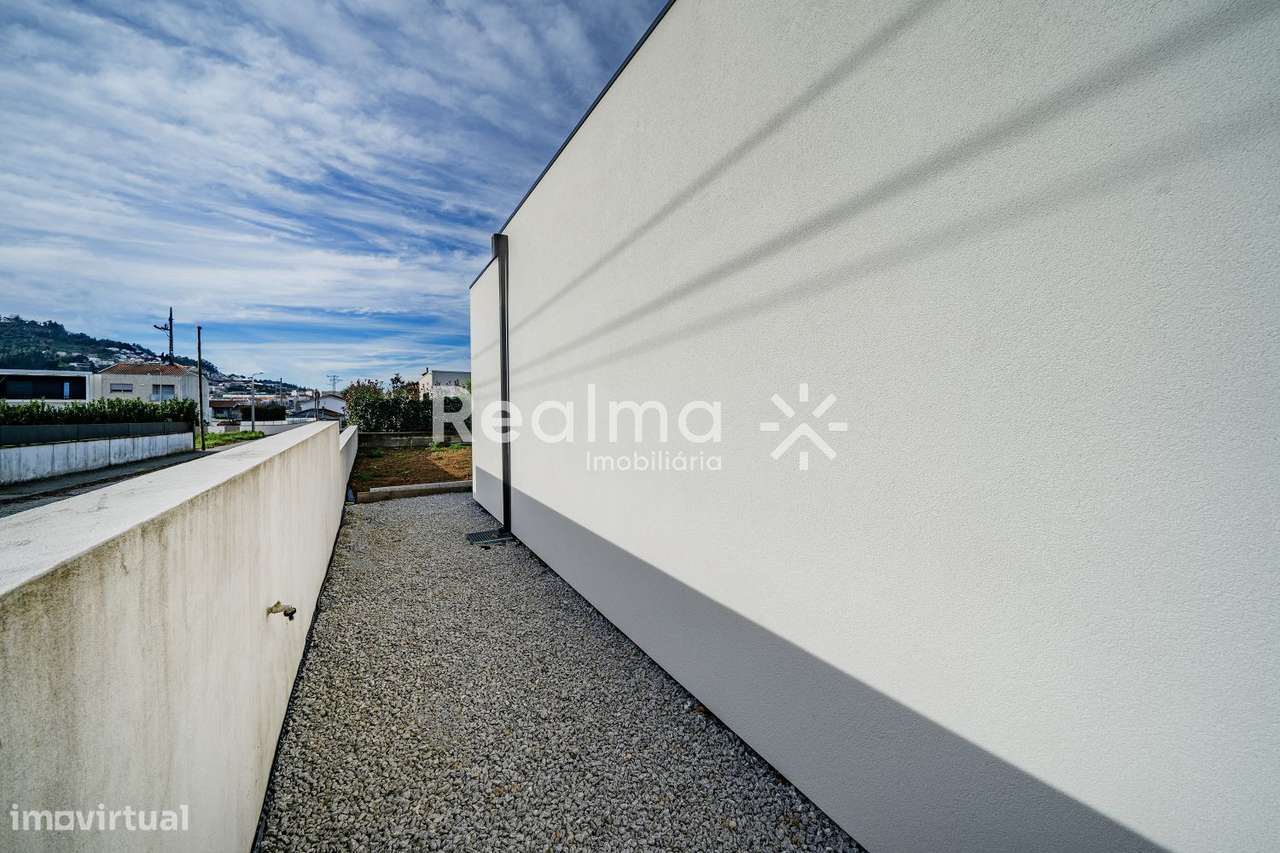 Moradia Térrea T3+1 em Este S.Mamede-Braga-58