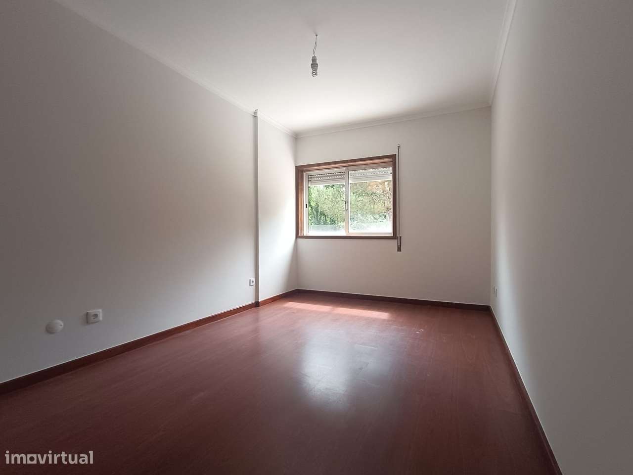 Apartamento T2+1 renovado c/excelente terraço em Oliveira do Douro-44
