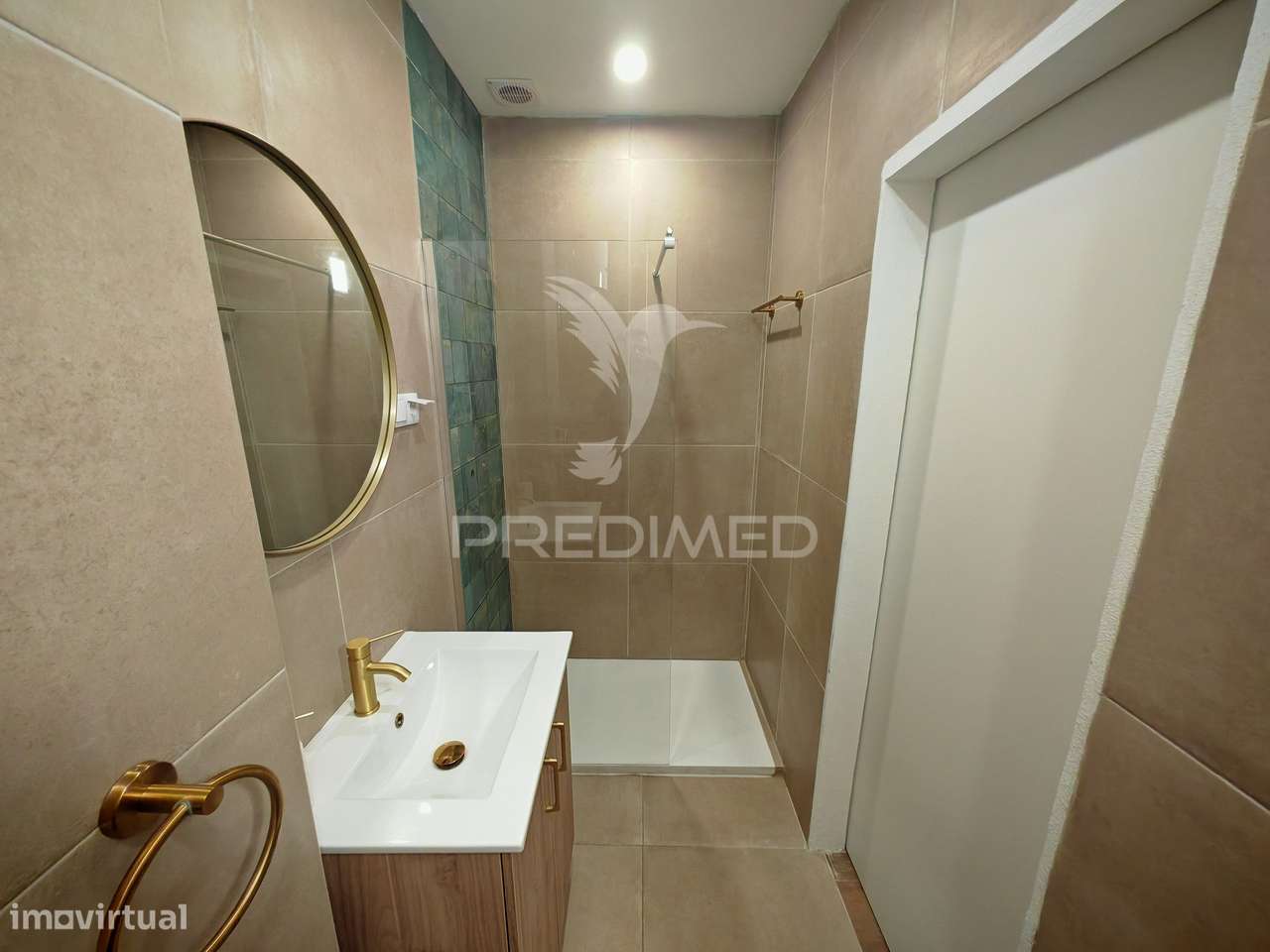 Estacionamento convertido em habitação - Grande imagem: 2/14