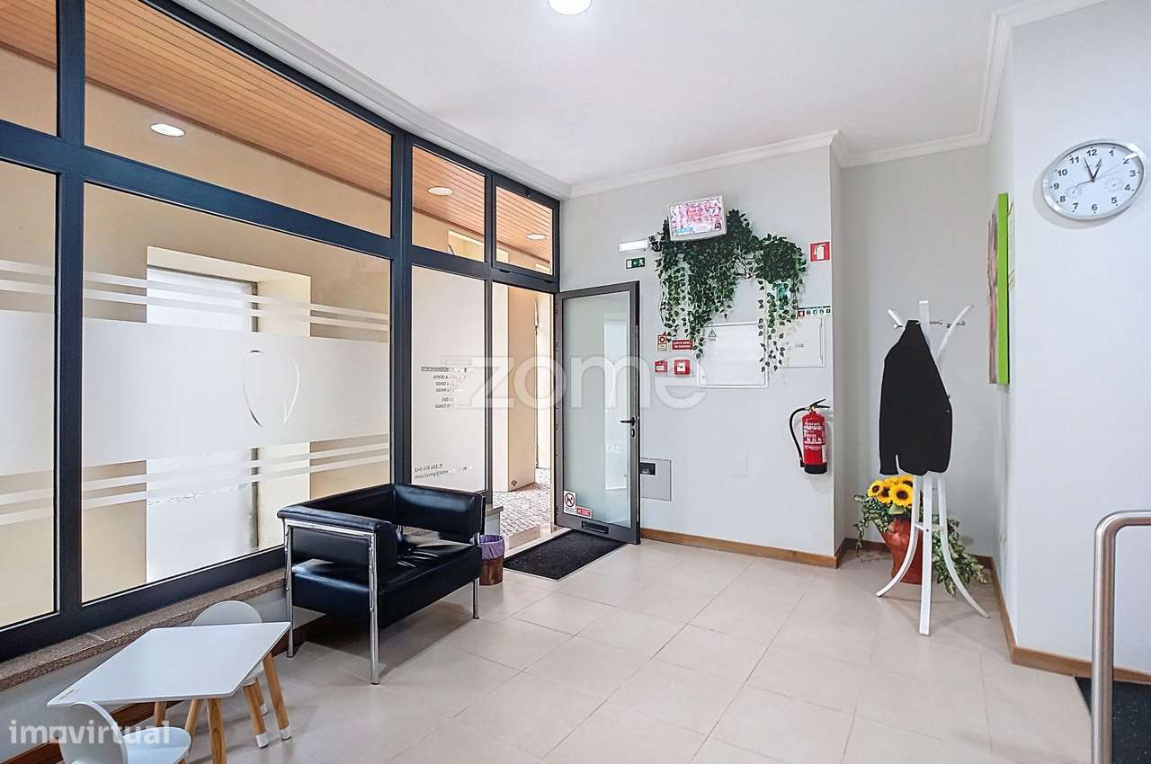 Clínica Dentária para Trespasse em Angeja - Grande imagem: 5/21