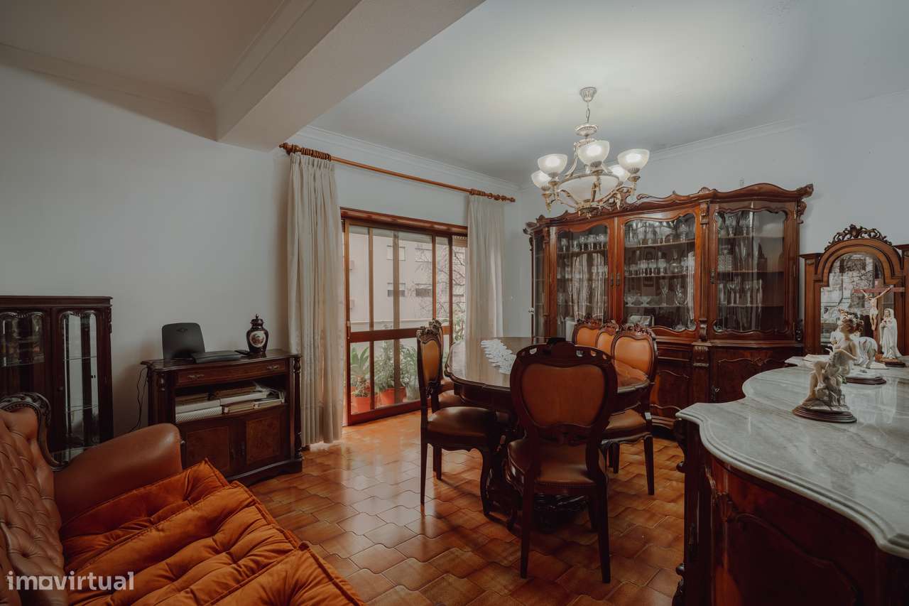 T2 no Centro de Famalicão – Oportunidade de Investimento-10