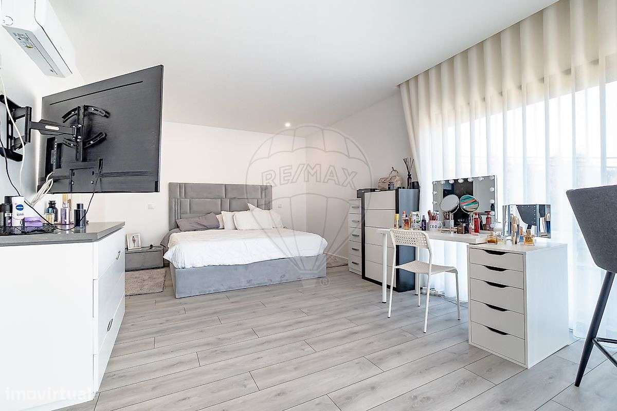 Moradia T4 para venda-30