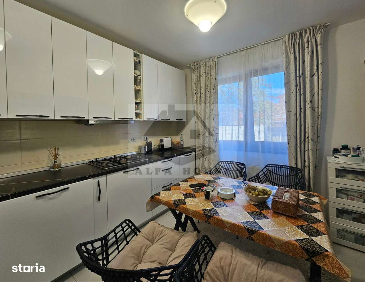 Casă individuala cu 5 camere, 270 mp, Tractorul - zona Coresi-9