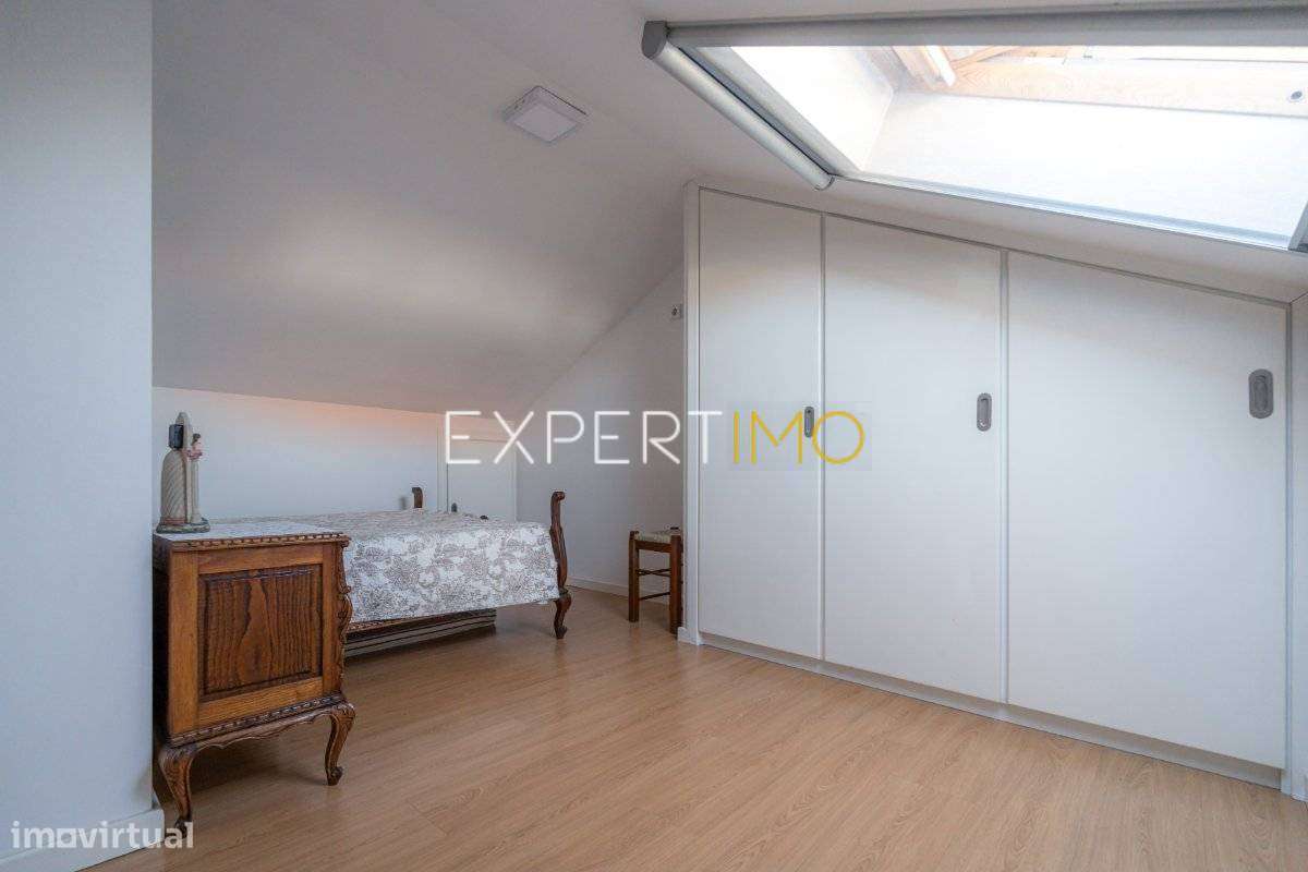 T3 Duplex com Terraço e Anexos | Centro de São Martinho do Bispo –...-25