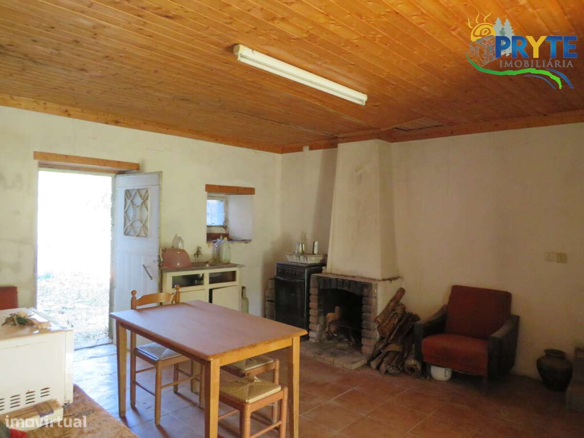 Duas moradias com potencial no Braçal – Proença-a-Nova-5