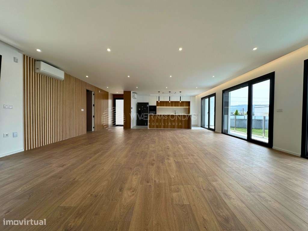 Moradia Térrea Nova T3 + Escritório com Piscina em Panoias, Braga - Grande imagem: 4/36