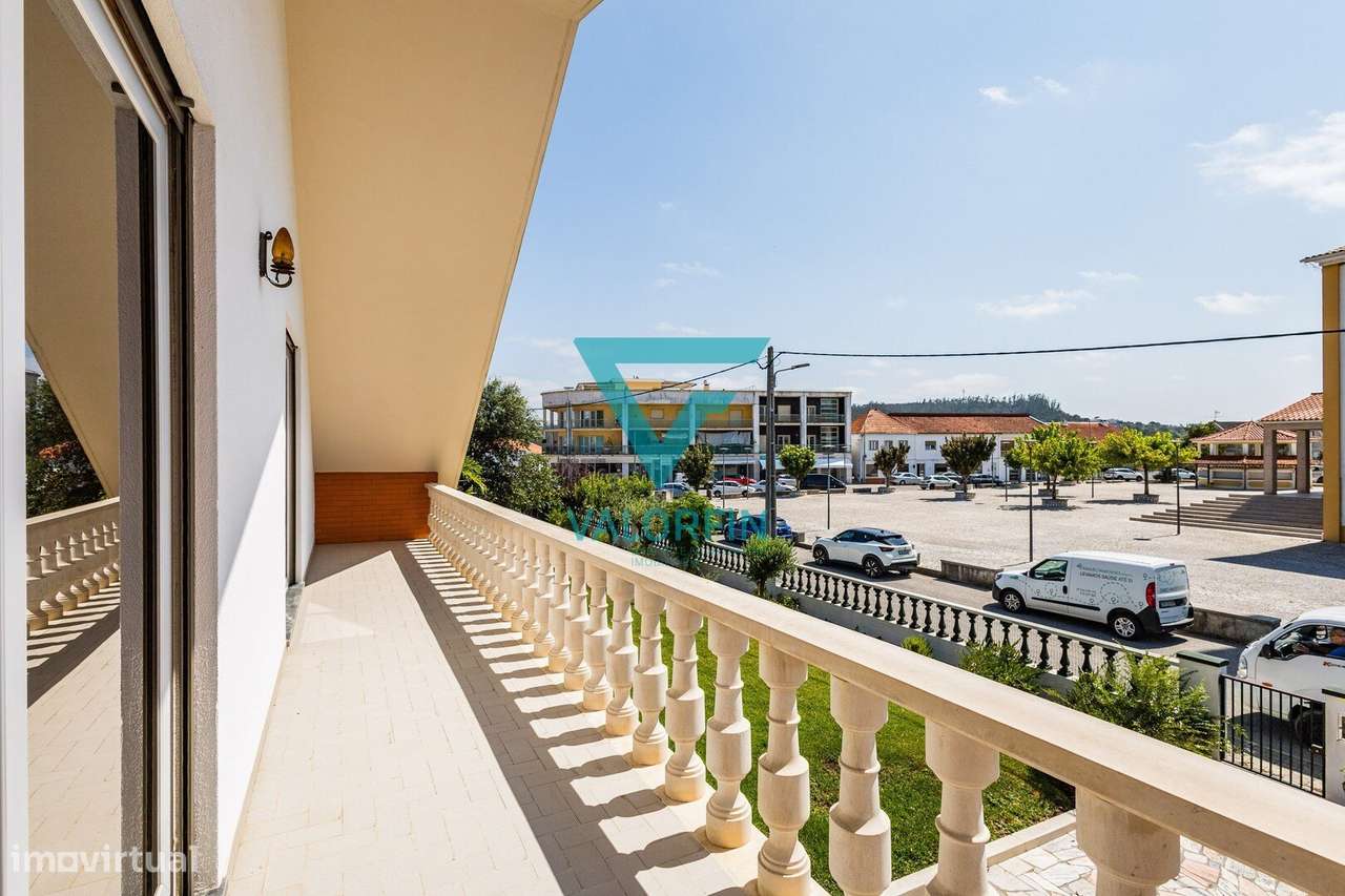 MORADIA T9 com 2.500m² de Terreno no Centro de Vermoil | Pombal-31