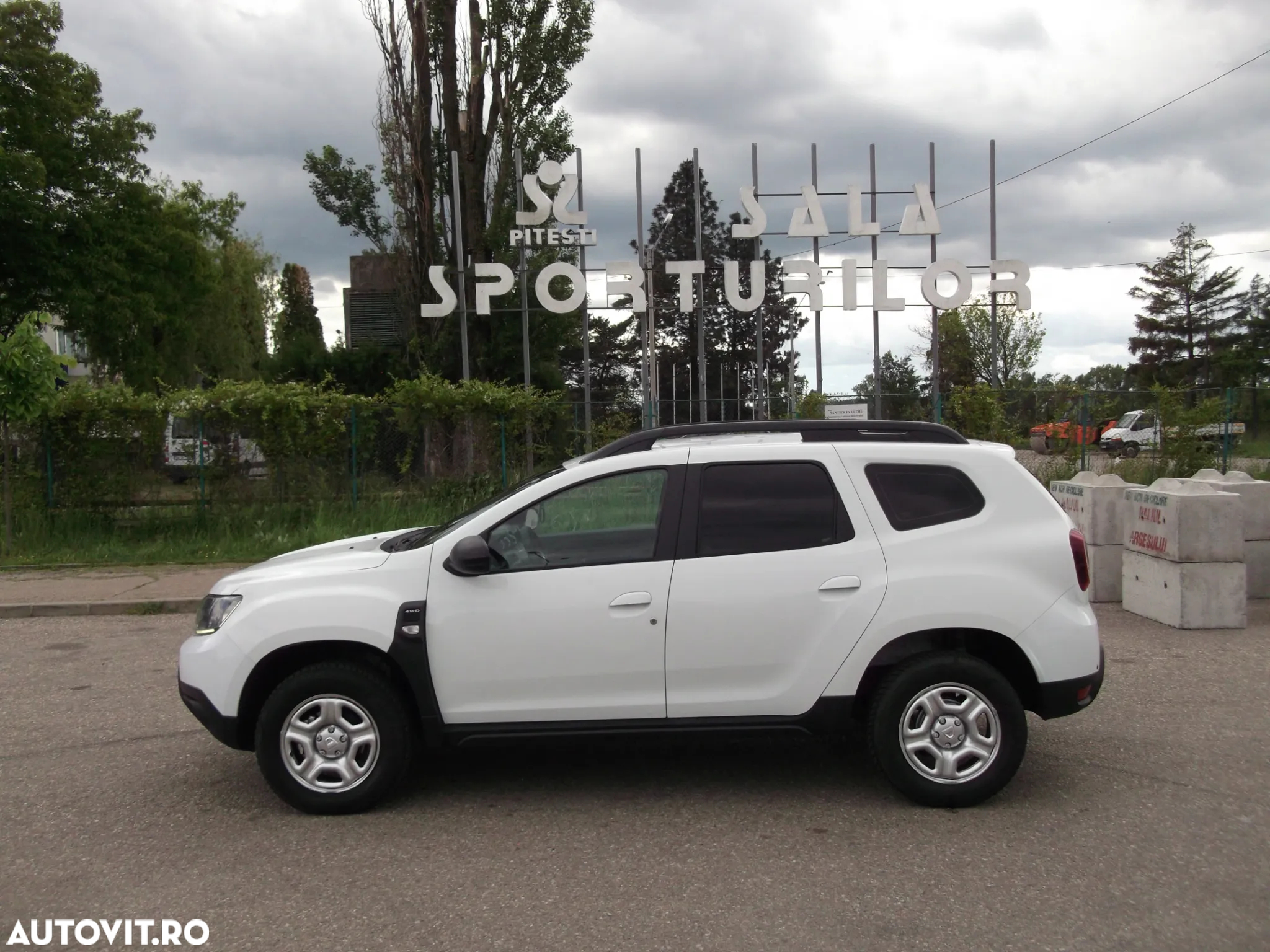 Dacia Duster 1.5 Blue dCi 4WD Essential - 17