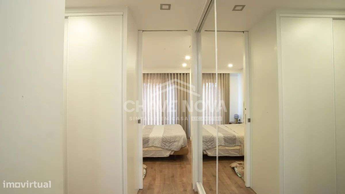 Apartamento T3 Renovado em São João da Madeira-16