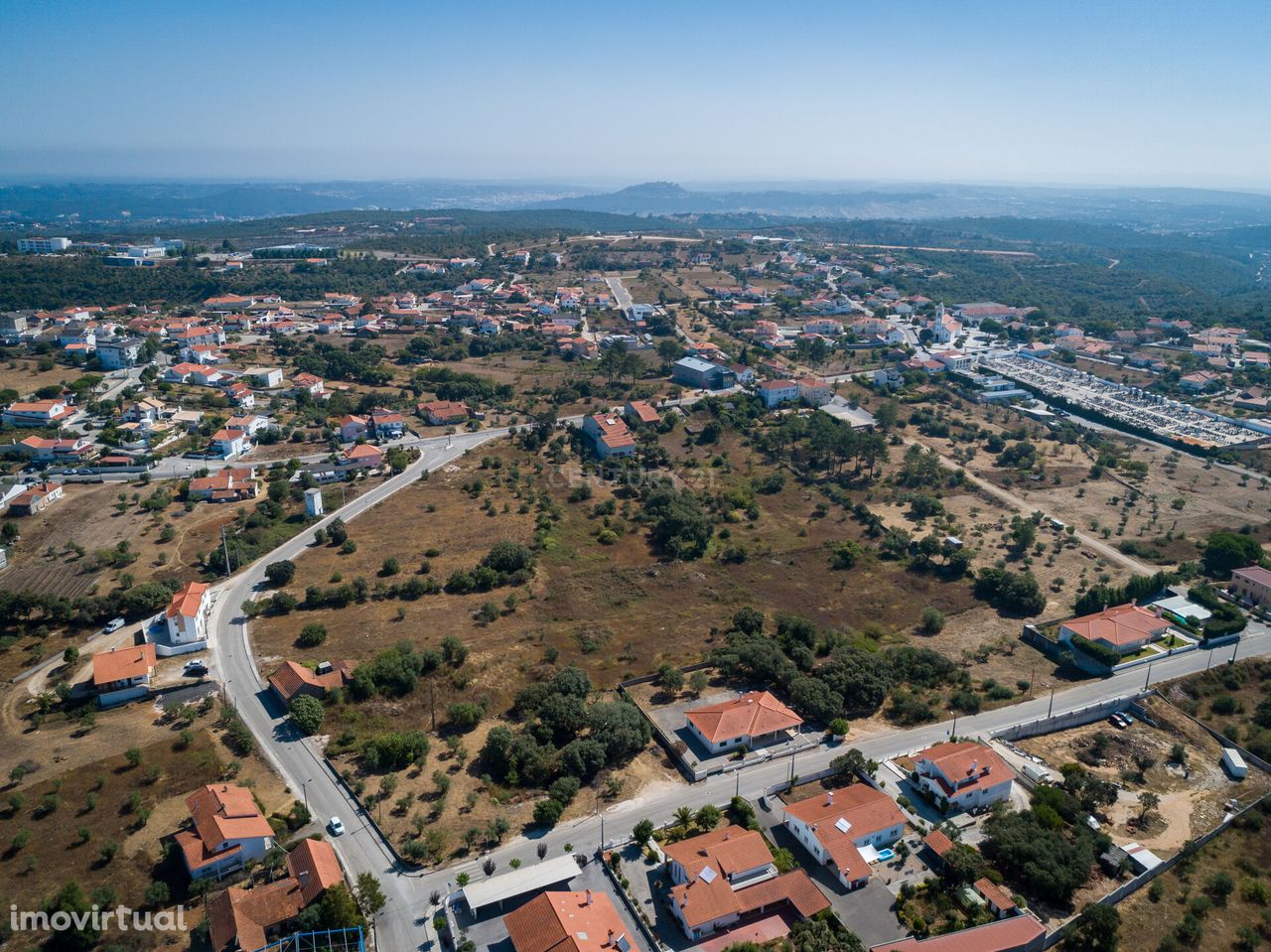 Lote de terreno urbano com 9.100 M2 na  zona histórica da cidade de Fá