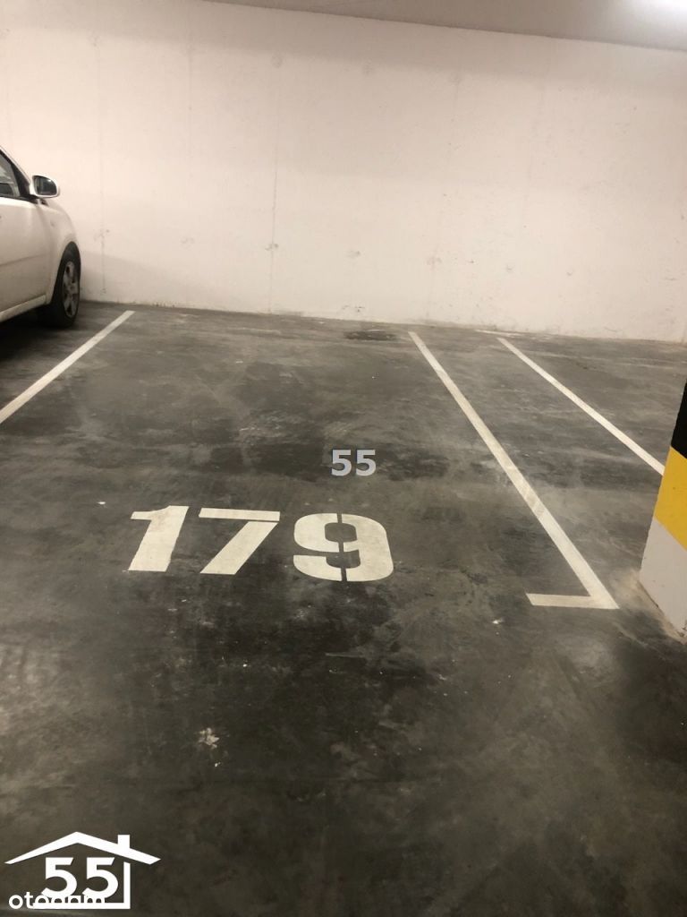 Miejsce w parkingu podziemnym ul.Przedzalniana 66A