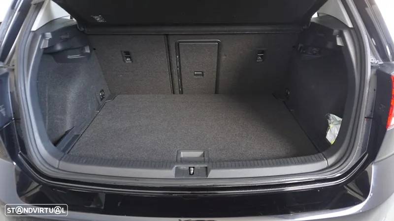 VW Golf 1.6 TDI Confortline DSG - 16