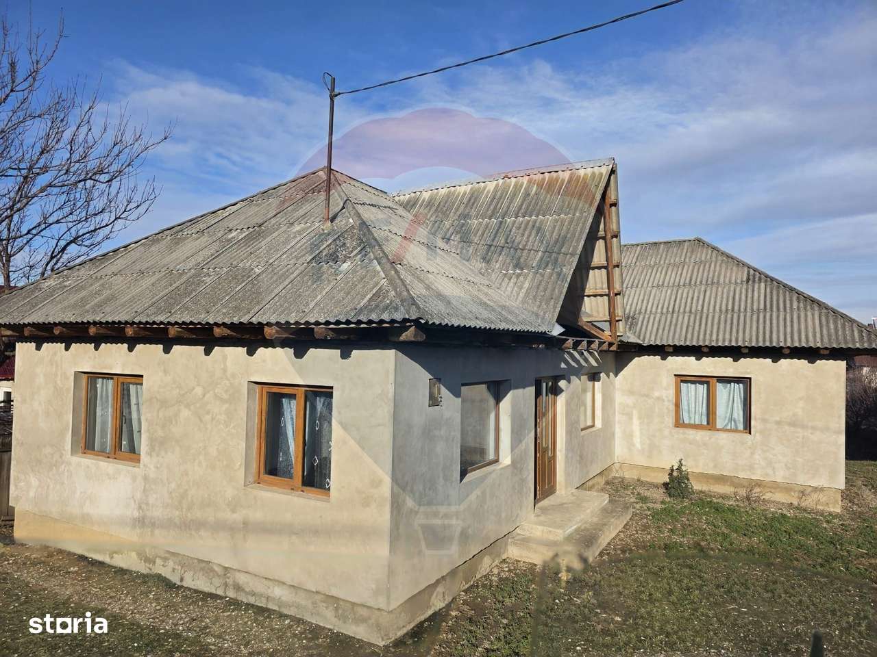 De vanzare casa solida cu teren generos si acces facil Lespezi Bacau-5