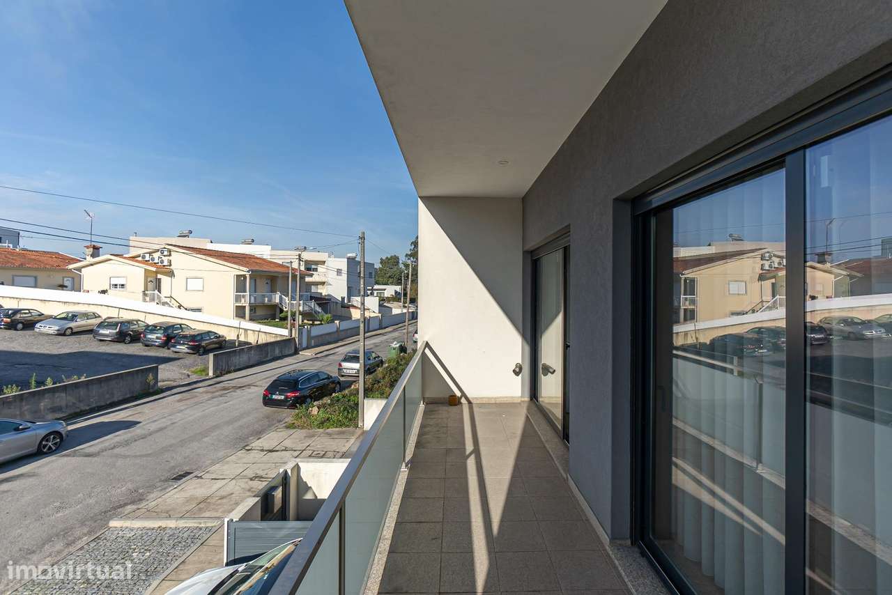 Moradia T3 em Lousada | Terraço e Garagem-38