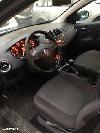 Dezmembrez Fiat Bravo 2008 negru diesel - 8