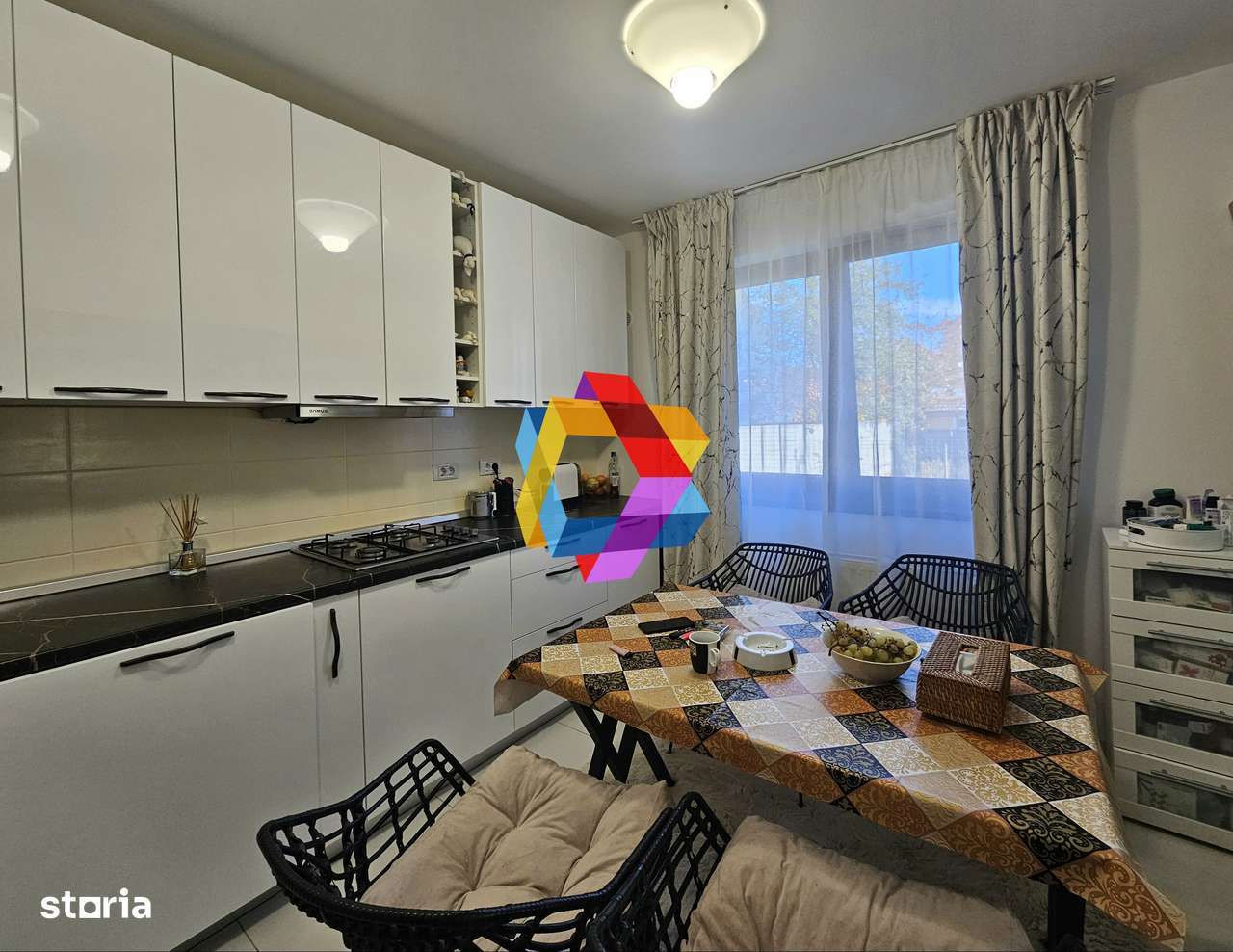 Casă individuala Tractorul 270 mp , zona Coresi-9